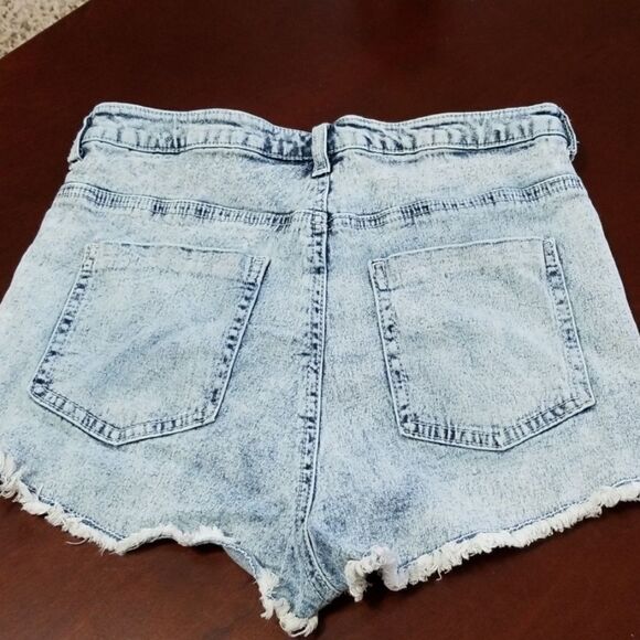 Shorts  - Picture 2 of 5